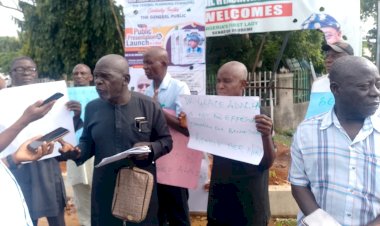Aggrieved Primary School Teachers Protest Outstanding Benefits.